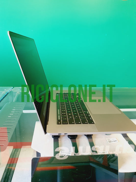 Apple MacBook Pro Retina 16" - 16 gb RAM - 512 gb SSD 2019