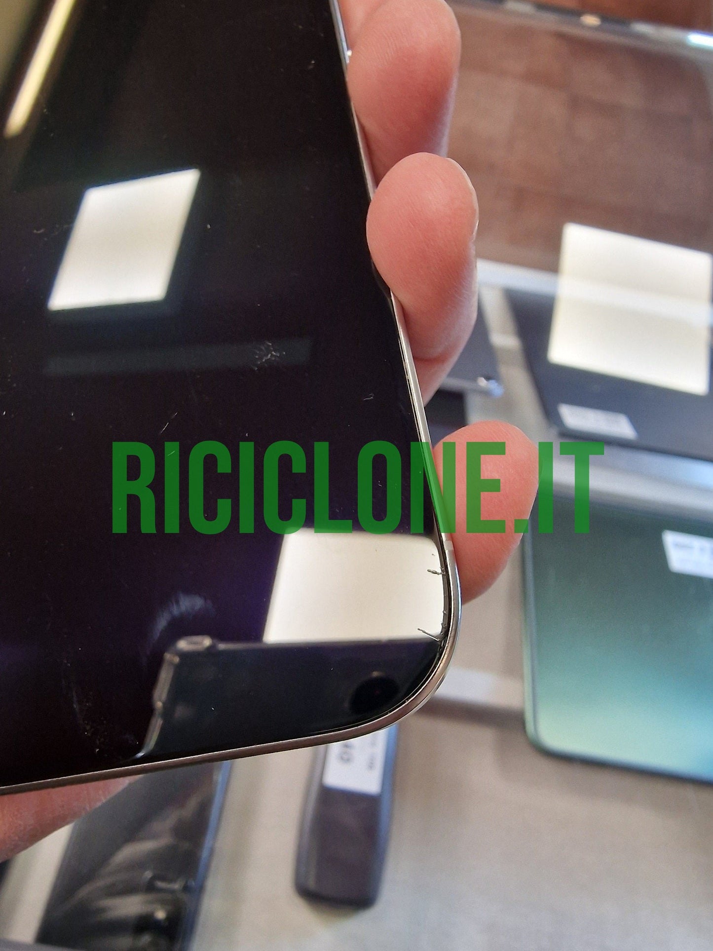 Apple iPhone 16 Pro - 256gb - bianco