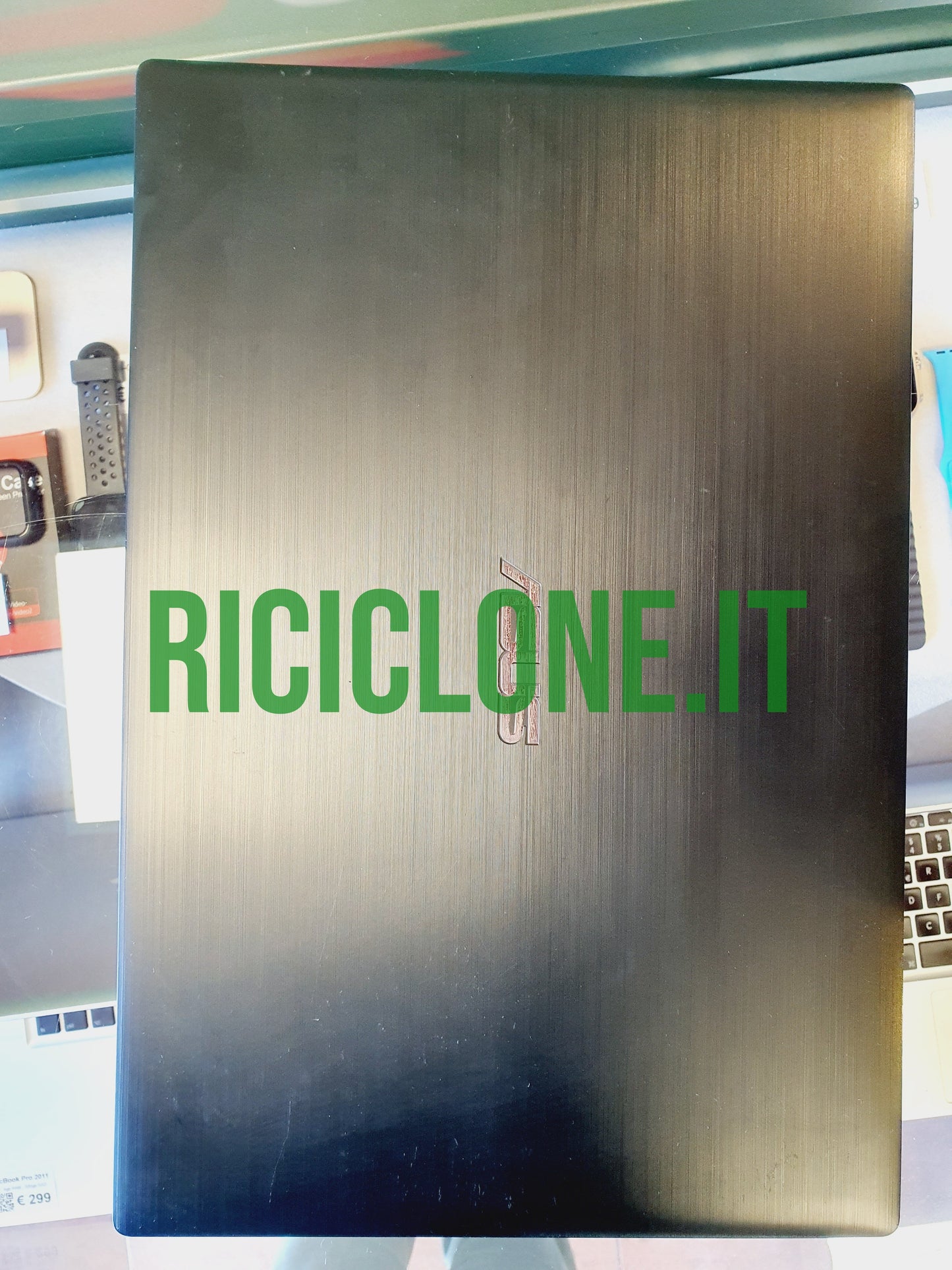 Asus P2520L - 15.6" - 8gb RAM - HD 240gb SSD