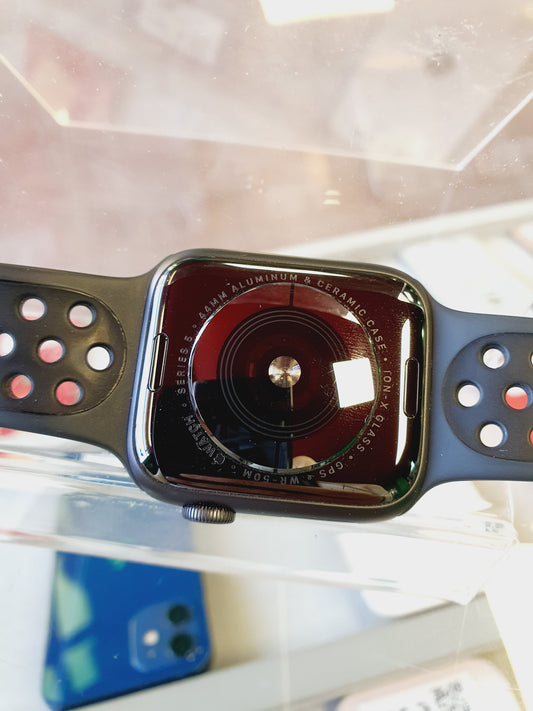 Apple Watch Serie 5 GPS - 44mm - alluminio - grigio