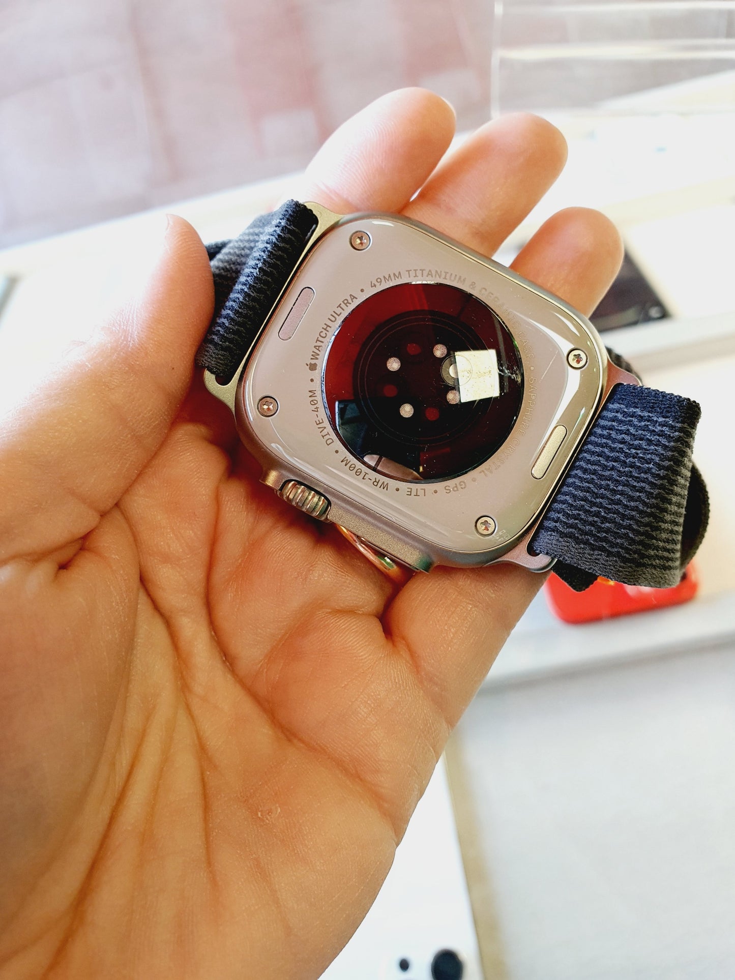 Apple Watch Ultra - cellular - 49mm - titanio