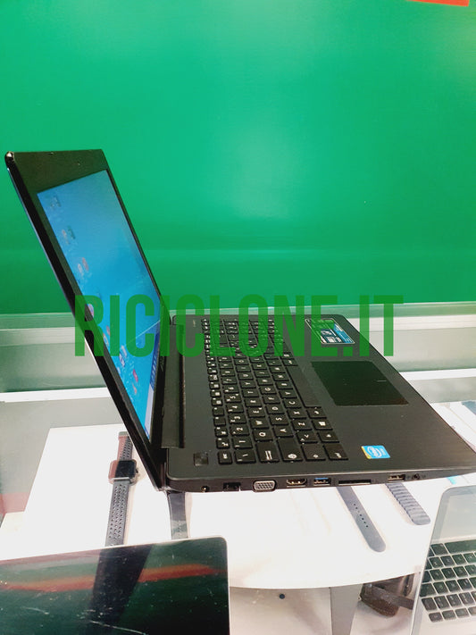 ASUS IdeaPad S145-15AST - 15.6" - 4gb RAM - 250gb SSD