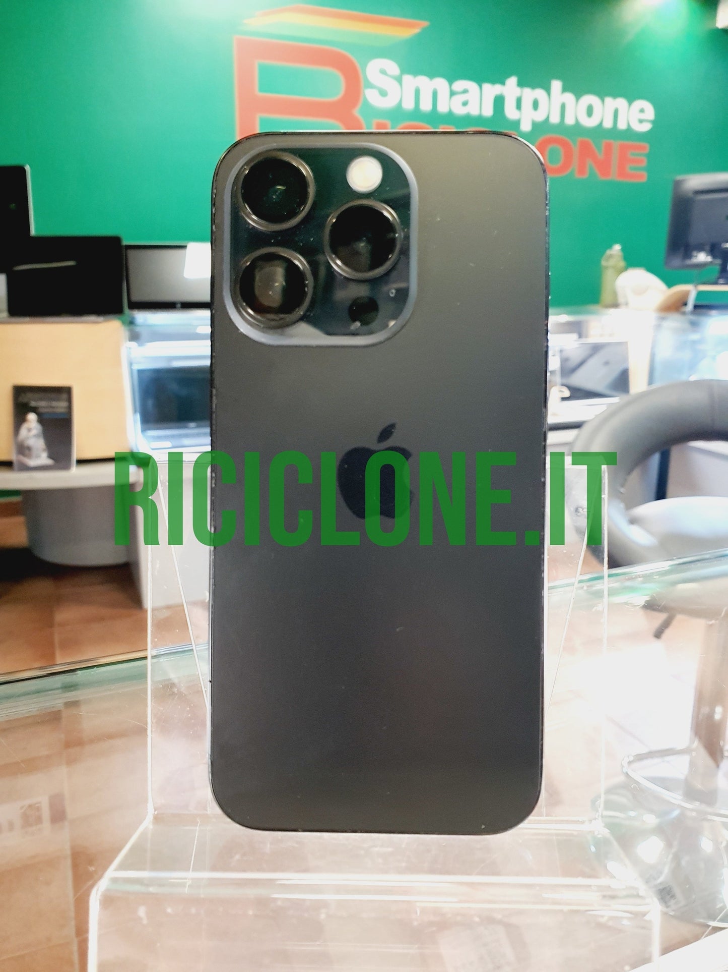 Apple iPhone 15 Pro - 256gb - nero