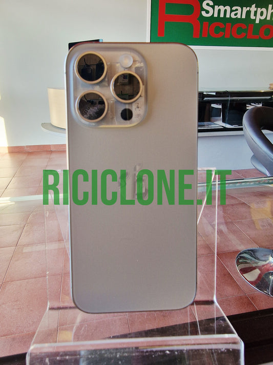 Apple iPhone 15 Pro - 256gb - titanio
