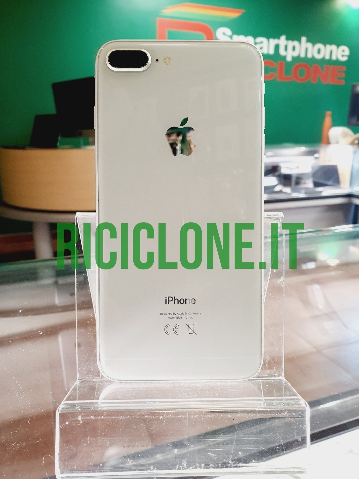 Apple iPhone 8 plus - 64gb - argento