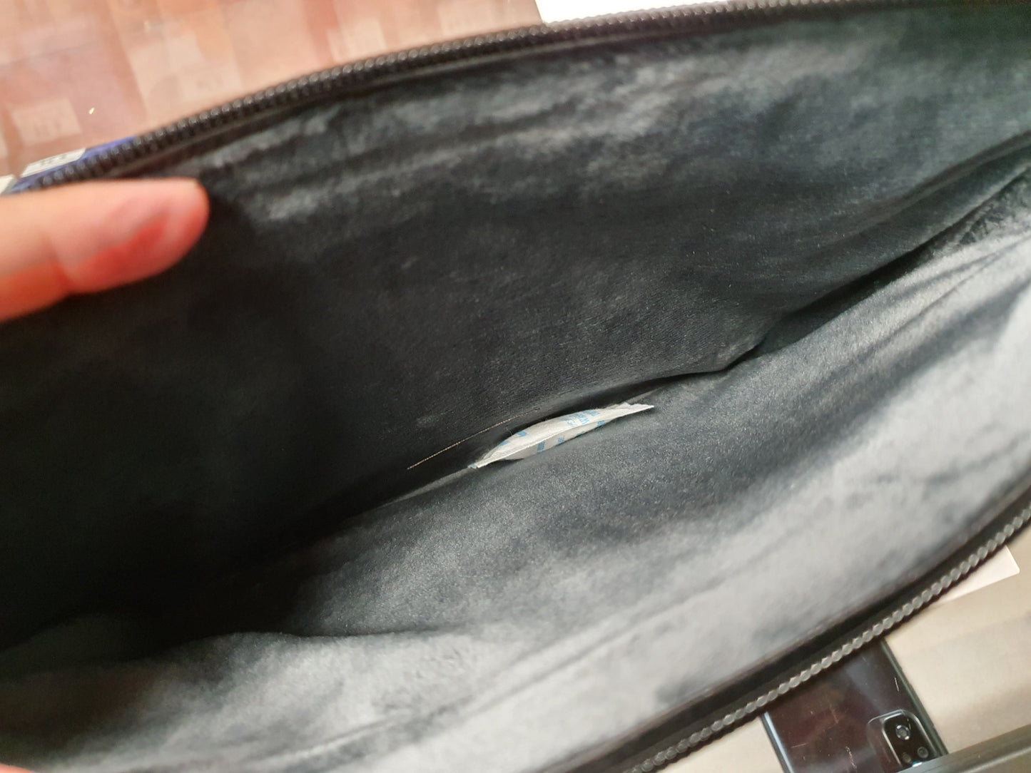 Custodia a tasca tablet da 11" in pelle nera