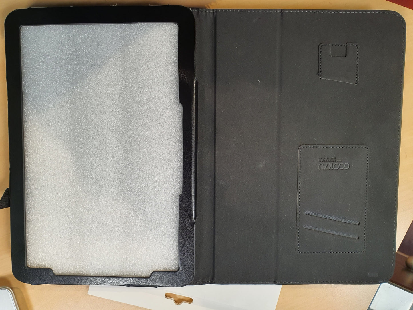 Custodia a libro iPad 10,1" in similpelle