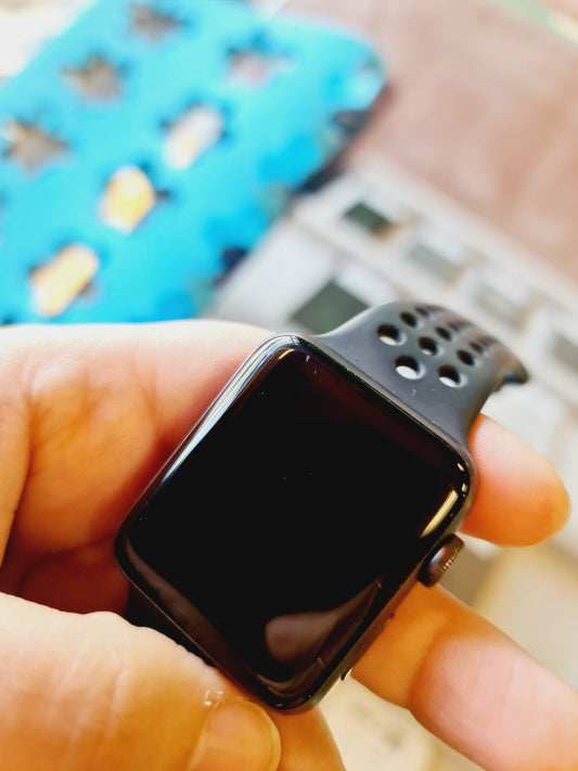 Apple Watch Serie 3 GPS - 42mm - alluminio - grigio