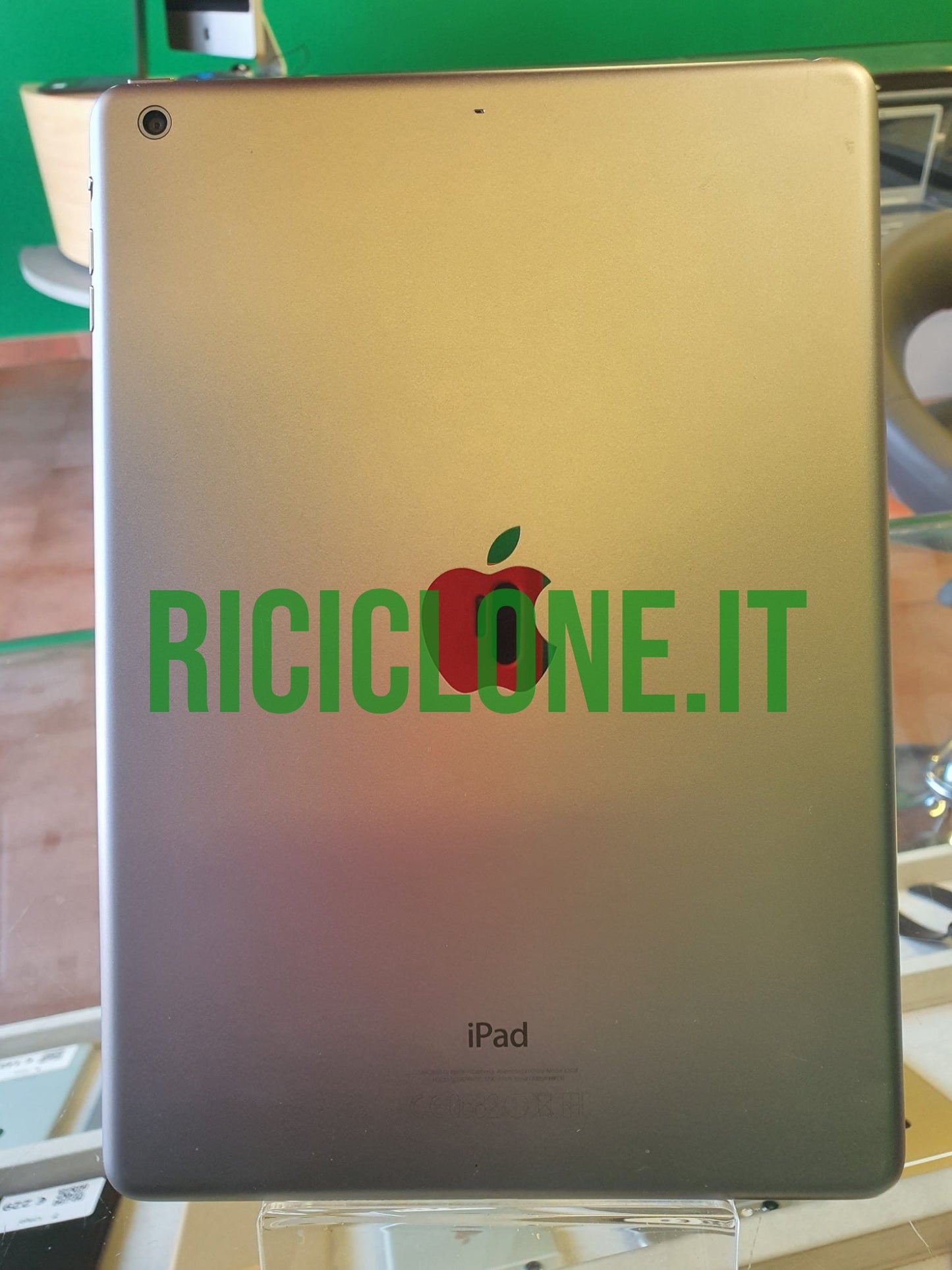 Apple iPad Air - 16gb - wifi - grigio
