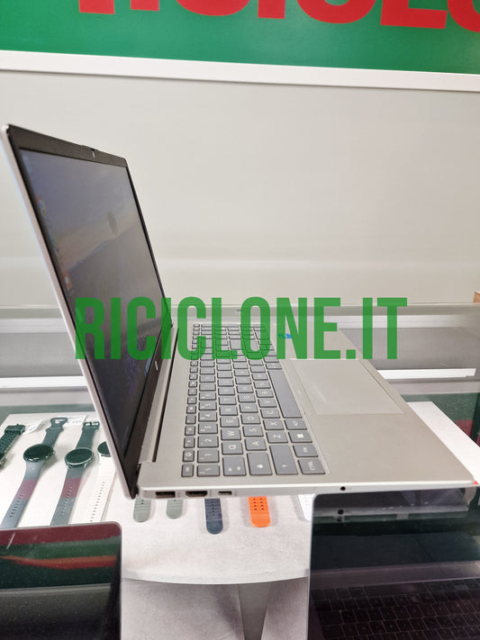 HP 15-fd0048nl - 15,6" - 8gb RAM - 512 gb SSD