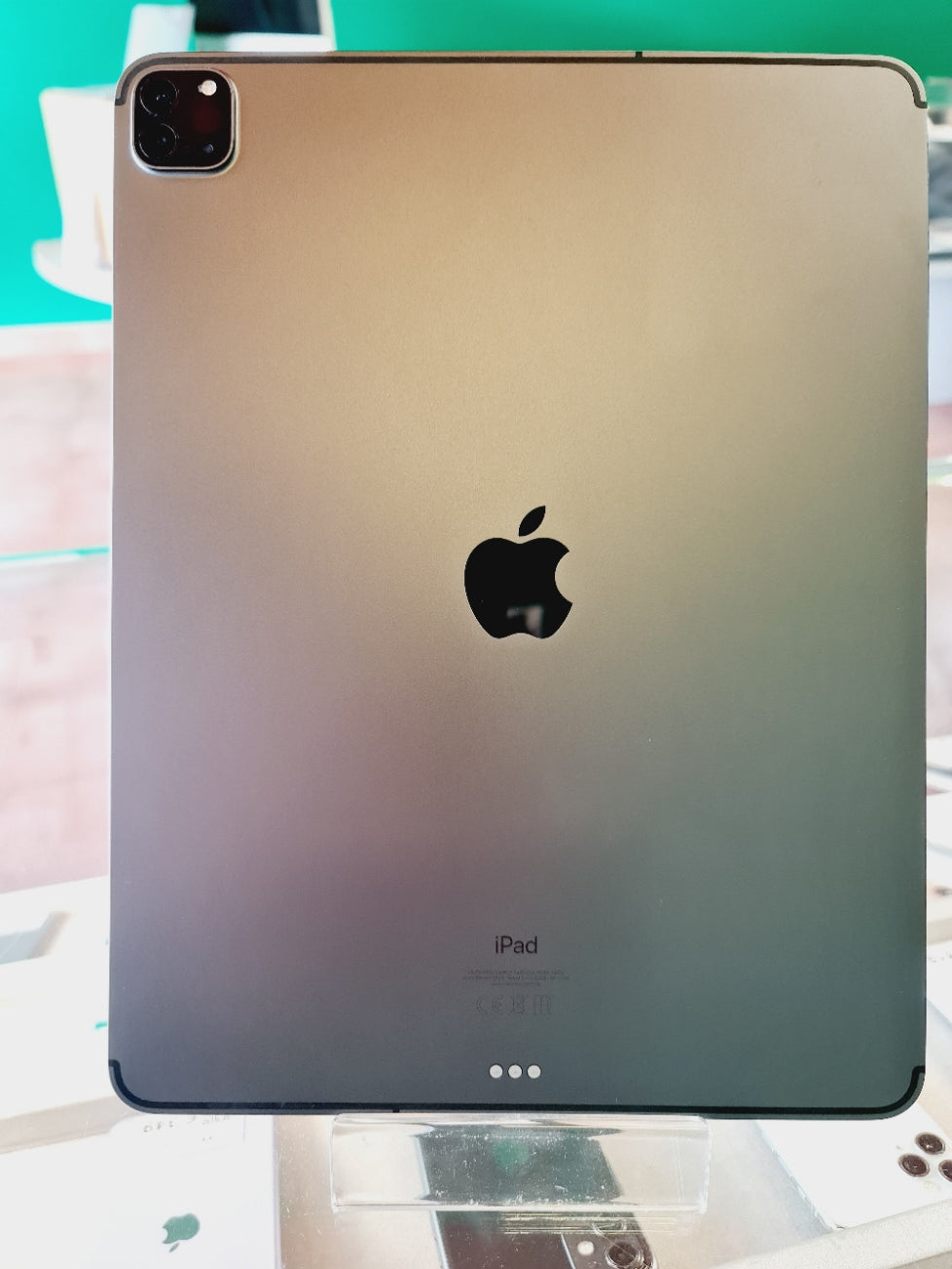 Apple iPad Pro 2a gen. (2020) - 12,9" - 256gb - cellular - grigio