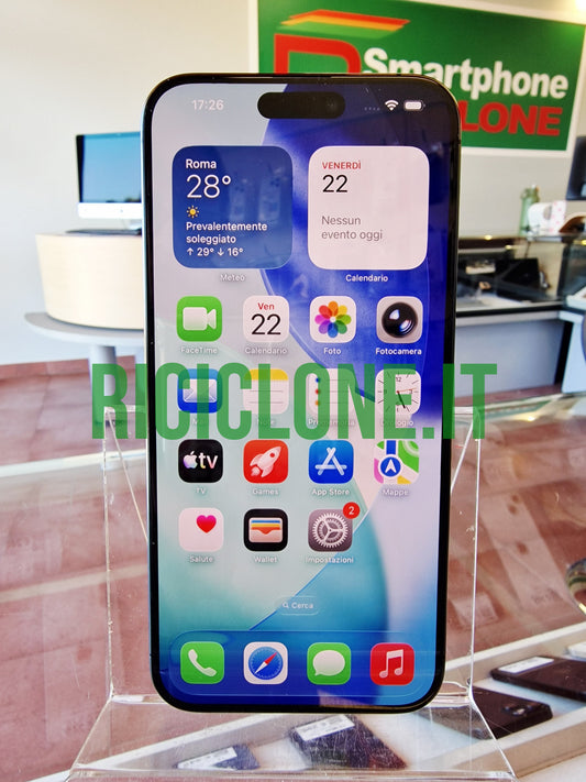 Apple iPhone 15 Pro Max 1TB nero titanio schermo attivo iOS home screen