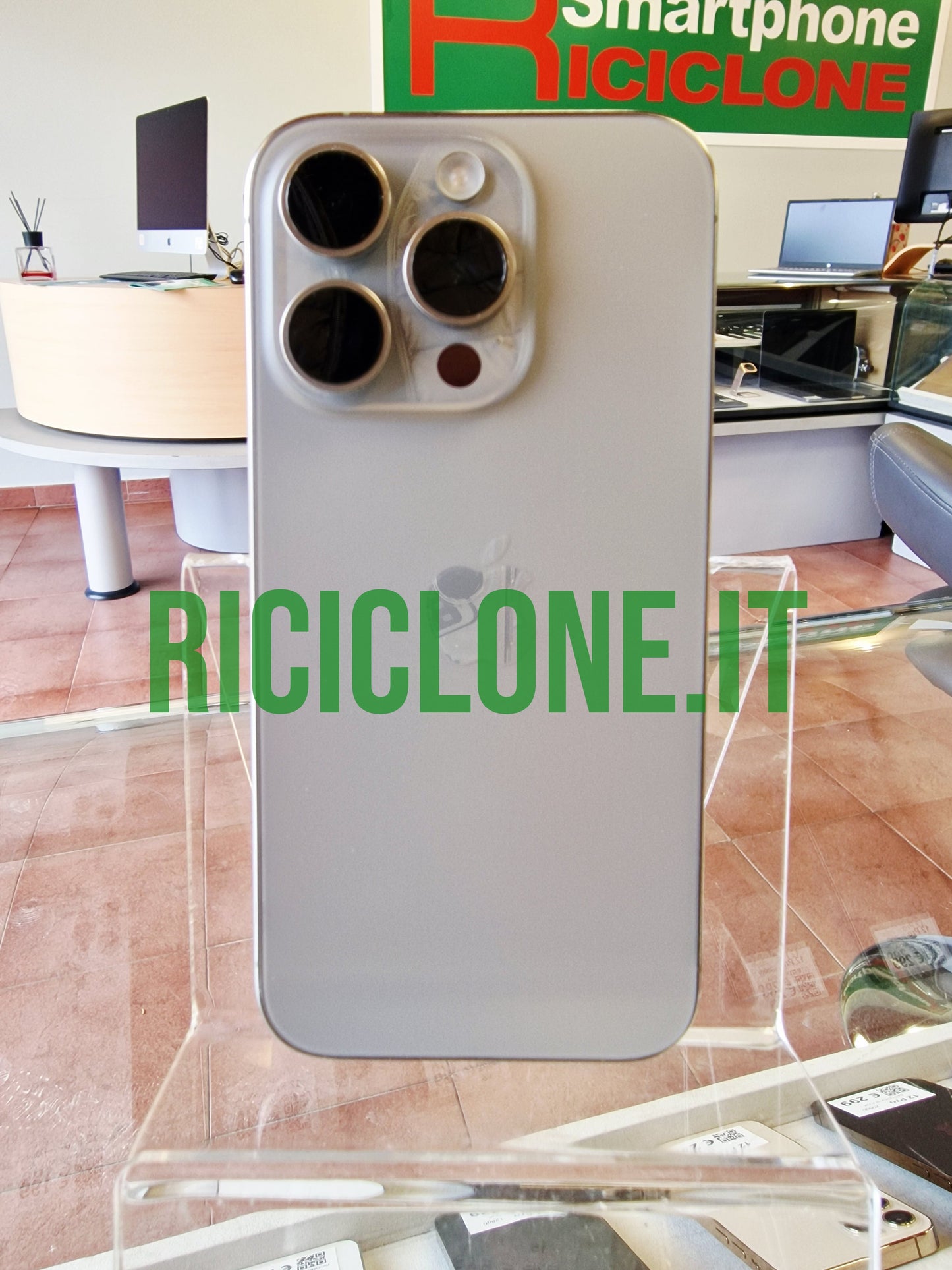 Apple iPhone 15 Pro - 1 Tb - grigio