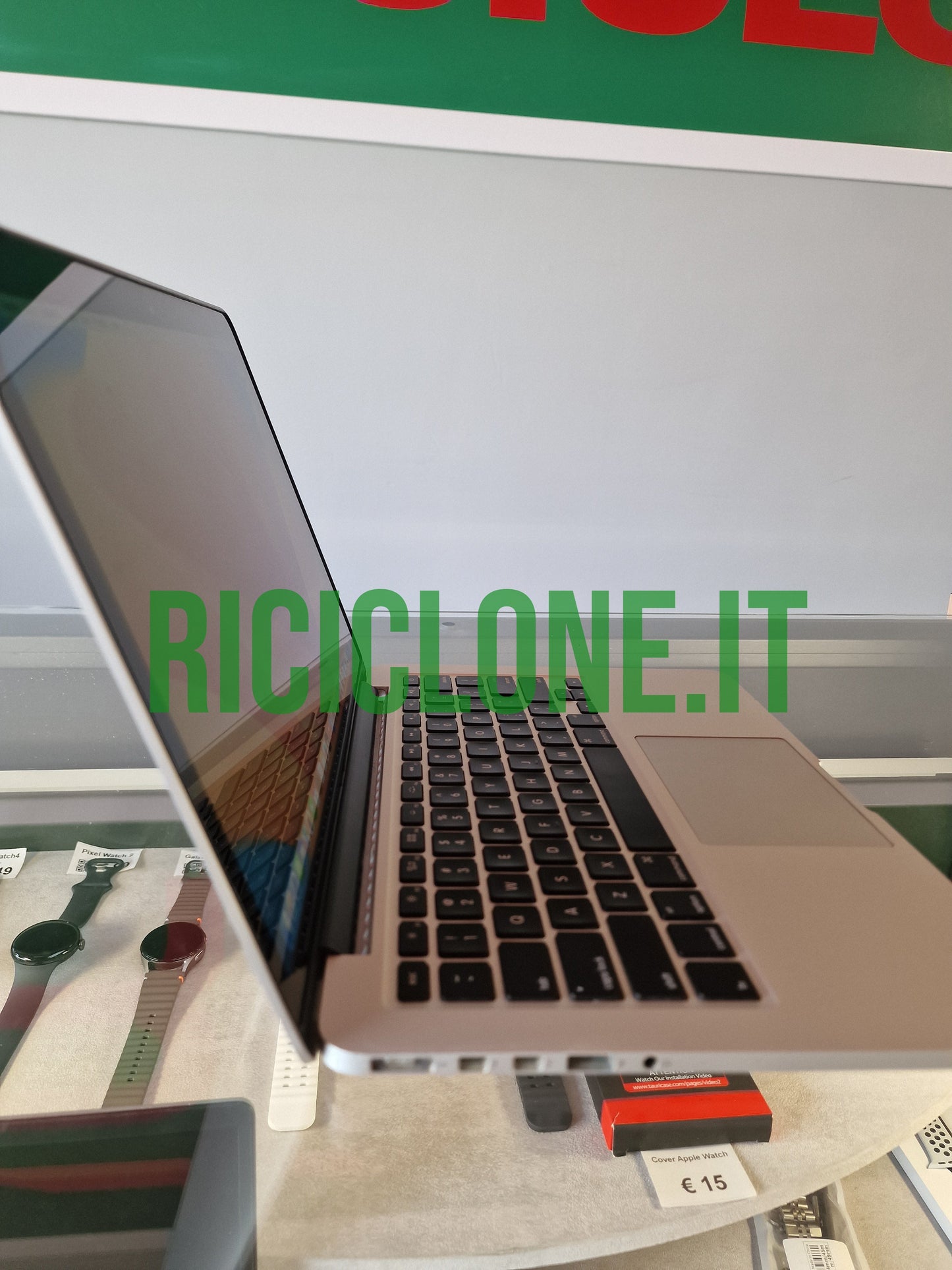 Apple MacBook Pro Retina 13" - 8 gb RAM - 256 gb SSD (2013)