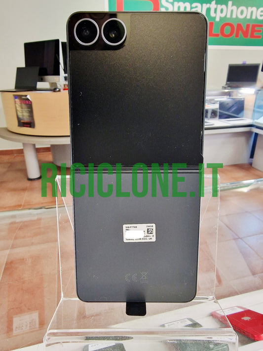 Samsung Galaxy Z Flip 8 - 256gb - nero NUOVO