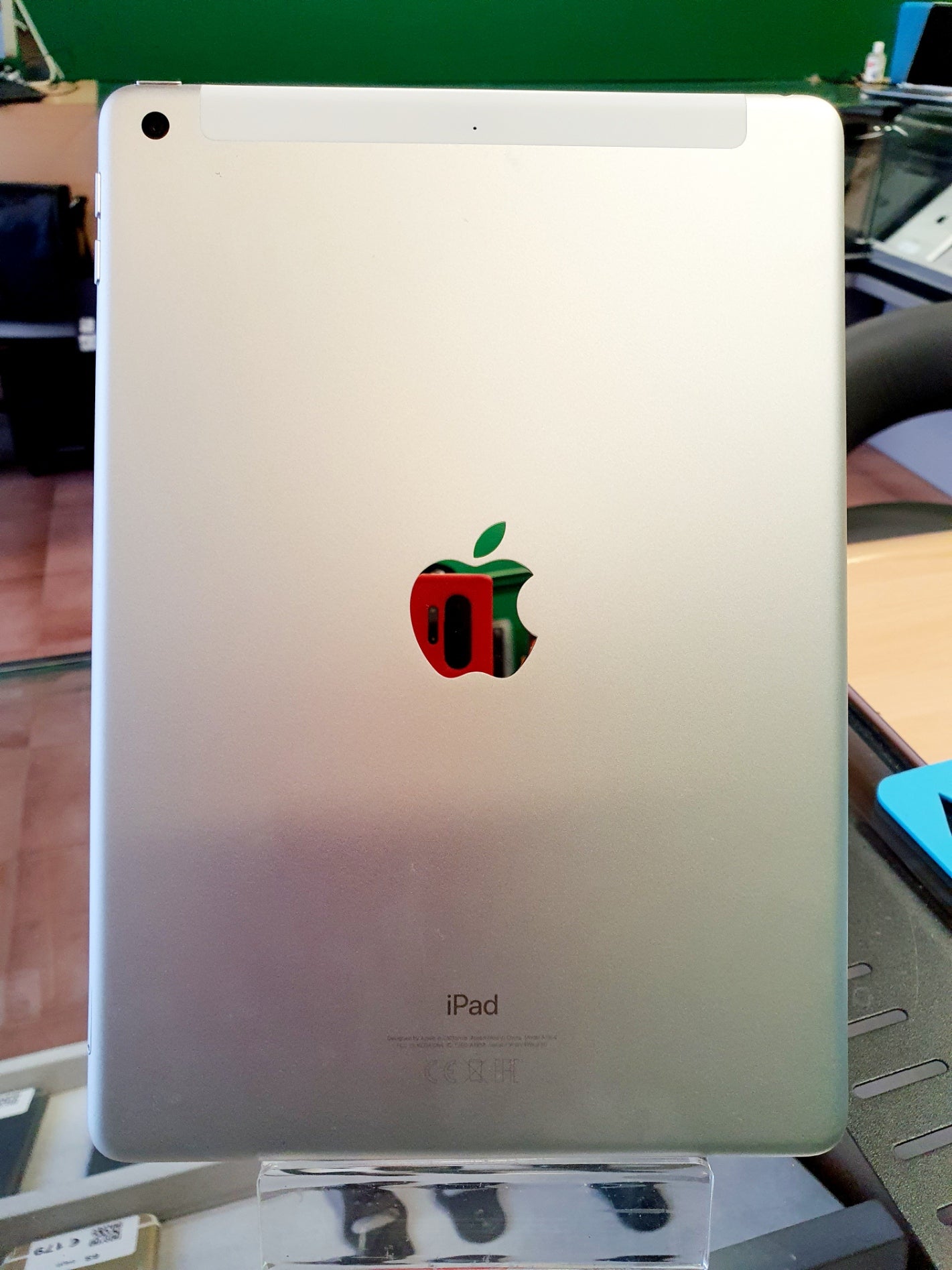 Apple iPad 6 generazione 2018 - wifi + cell - 32gb - argento